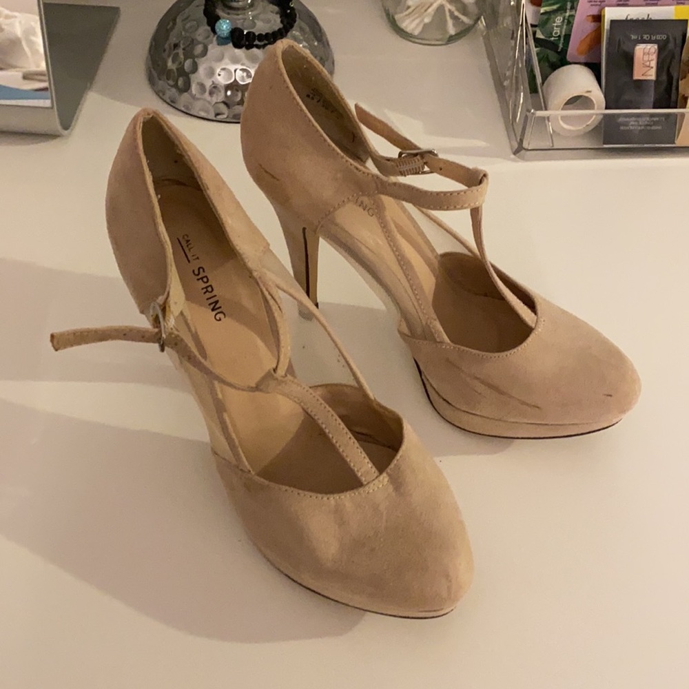 Closed toe heel from Call it Spring - Picture 2 of 3